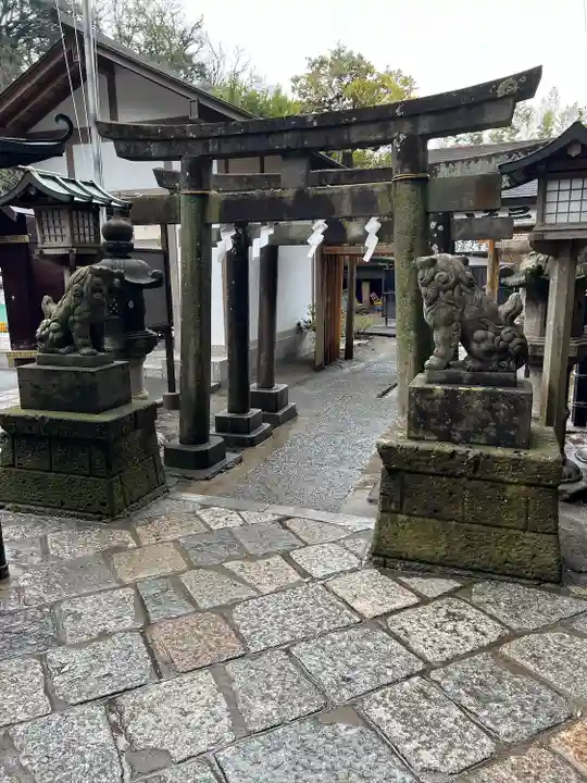 銭洗弁財天宇賀福神社(神奈川県)