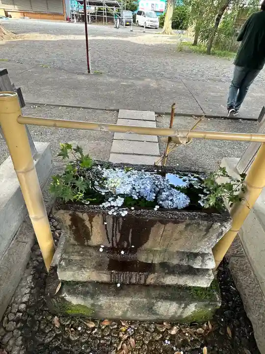相模原氷川神社の手水舎