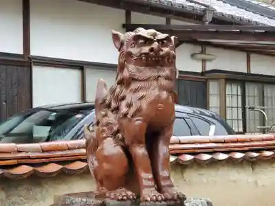 天津神社の狛犬