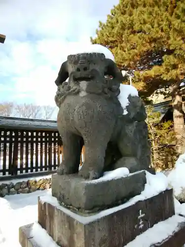 札幌護國神社の狛犬