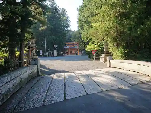 穂高神社本宮の建物その他