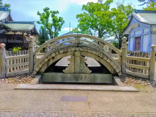 堤治神社の建物その他