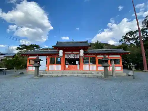 宇治神社の山門