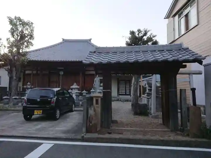 龍泉院の山門・神門