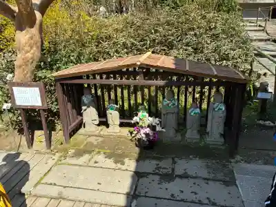 明月院の{uncategorized: "未分類", other: "その他", undefined: "問題あり", building: "その他建物", grave: "お墓", sacred_gate: "鳥居", guardian: "狛犬", statue: "像", buddha: "仏像", history: "歴史", nature: "自然", garden: "庭園", animal: "動物", pagoda: "塔", temizu: "手水舎", mountain_gate: "山門・神門", sanctuary: "本殿・本堂", subordinate: "末社・摂社", art: "芸術", scenery: "景色", jizo: "地蔵", ema: "絵馬", goshuin: "御朱印", omikuji: "おみくじ", items: "授与品その他", amulet: "お守り", goshuincho: "御朱印帳", eats: "食事", festival: "お祭り", votive_dance: "神楽", shichigosan: "七五三参", wedding: "結婚式", experience: "体験その他", initially: "初詣", around: "周辺", anti_infection: "感染症対策"}