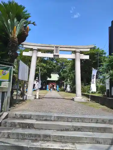 久里浜八幡神社の鳥居