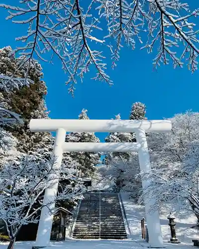 土津神社｜こどもと出世の神さまの鳥居