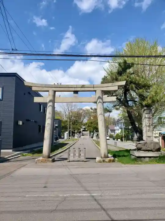 亀田八幡宮の{uncategorized: "未分類", other: "その他", undefined: "問題あり", building: "その他建物", grave: "お墓", sacred_gate: "鳥居", guardian: "狛犬", statue: "像", buddha: "仏像", history: "歴史", nature: "自然", garden: "庭園", animal: "動物", pagoda: "塔", temizu: "手水舎", mountain_gate: "山門・神門", sanctuary: "本殿・本堂", subordinate: "末社・摂社", art: "芸術", scenery: "景色", jizo: "地蔵", ema: "絵馬", goshuin: "御朱印", omikuji: "おみくじ", items: "授与品その他", amulet: "お守り", goshuincho: "御朱印帳", eats: "食事", festival: "お祭り", votive_dance: "神楽", shichigosan: "七五三参", wedding: "結婚式", experience: "体験その他", initially: "初詣", around: "周辺", anti_infection: "感染症対策"}