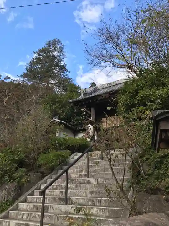 覚園寺の山門・神門