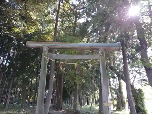 神明社の鳥居