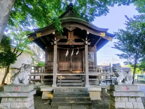 諏訪神社の{uncategorized: "未分類", other: "その他", undefined: "問題あり", building: "その他建物", grave: "お墓", sacred_gate: "鳥居", guardian: "狛犬", statue: "像", buddha: "仏像", history: "歴史", nature: "自然", garden: "庭園", animal: "動物", pagoda: "塔", temizu: "手水舎", mountain_gate: "山門・神門", sanctuary: "本殿・本堂", subordinate: "末社・摂社", art: "芸術", scenery: "景色", jizo: "地蔵", ema: "絵馬", goshuin: "御朱印", omikuji: "おみくじ", items: "授与品その他", amulet: "お守り", goshuincho: "御朱印帳", eats: "食事", festival: "お祭り", votive_dance: "神楽", shichigosan: "七五三参", wedding: "結婚式", experience: "体験その他", initially: "初詣", around: "周辺", anti_infection: "感染症対策"}