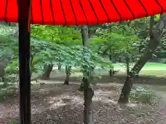 帯廣神社の庭園