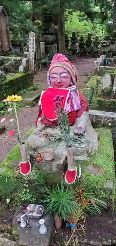 高野山金剛峯寺奥の院の地蔵