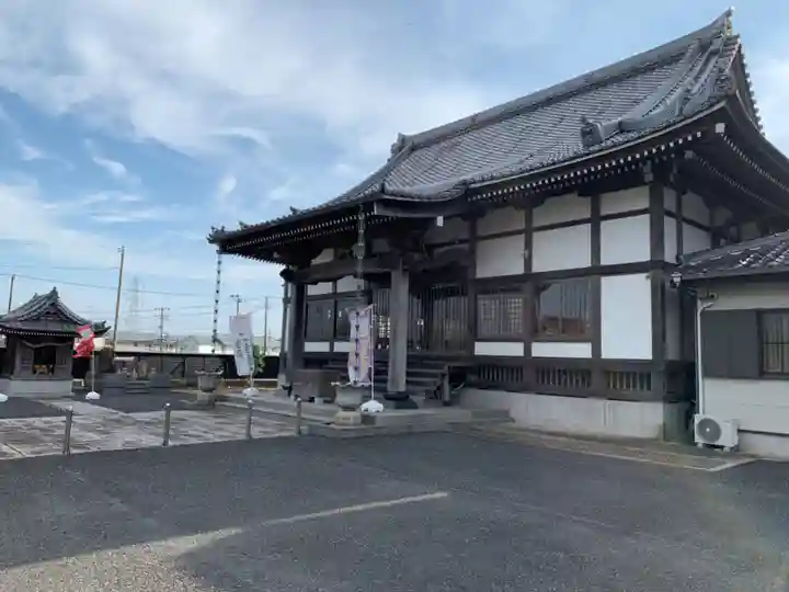 広照寺の本殿・本堂