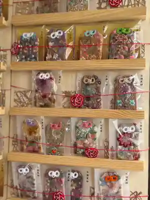 露天神社（お初天神）の{uncategorized: "未分類", other: "その他", undefined: "問題あり", building: "その他建物", grave: "お墓", sacred_gate: "鳥居", guardian: "狛犬", statue: "像", buddha: "仏像", history: "歴史", nature: "自然", garden: "庭園", animal: "動物", pagoda: "塔", temizu: "手水舎", mountain_gate: "山門・神門", sanctuary: "本殿・本堂", subordinate: "末社・摂社", art: "芸術", scenery: "景色", jizo: "地蔵", ema: "絵馬", goshuin: "御朱印", omikuji: "おみくじ", items: "授与品その他", amulet: "お守り", goshuincho: "御朱印帳", eats: "食事", festival: "お祭り", votive_dance: "神楽", shichigosan: "七五三参", wedding: "結婚式", experience: "体験その他", initially: "初詣", around: "周辺", anti_infection: "感染症対策"}