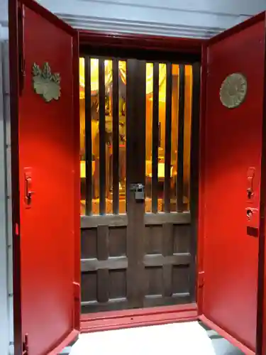 大光不動堂の仏像