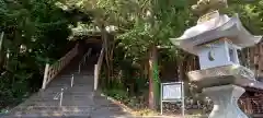 巖室神社の建物その他