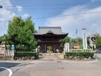 新長谷寺の山門・神門