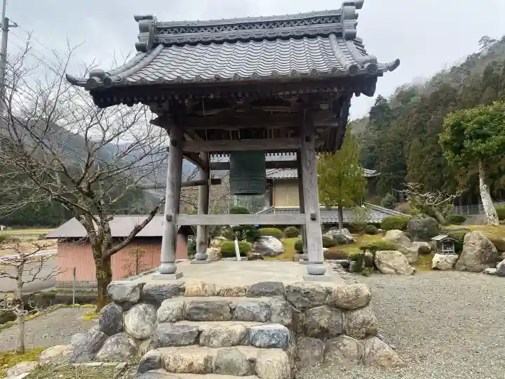 檀渓寺の{uncategorized: "未分類", other: "その他", undefined: "問題あり", building: "その他建物", grave: "お墓", sacred_gate: "鳥居", guardian: "狛犬", statue: "像", buddha: "仏像", history: "歴史", nature: "自然", garden: "庭園", animal: "動物", pagoda: "塔", temizu: "手水舎", mountain_gate: "山門・神門", sanctuary: "本殿・本堂", subordinate: "末社・摂社", art: "芸術", scenery: "景色", jizo: "地蔵", ema: "絵馬", goshuin: "御朱印", omikuji: "おみくじ", items: "授与品その他", amulet: "お守り", goshuincho: "御朱印帳", eats: "食事", festival: "お祭り", votive_dance: "神楽", shichigosan: "七五三参", wedding: "結婚式", experience: "体験その他", initially: "初詣", around: "周辺", anti_infection: "感染症対策"}