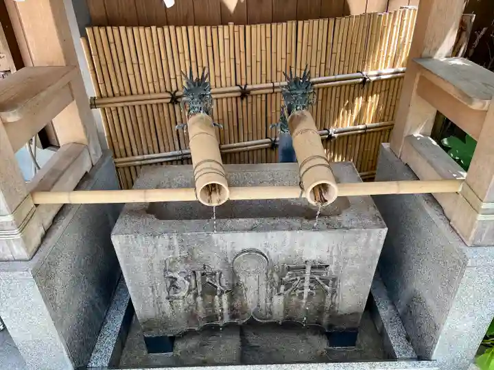 小網神社の手水舎