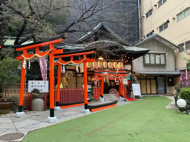 露天神社(お初天神)の{uncategorized: "未分類", other: "その他", undefined: "問題あり", building: "その他建物", grave: "お墓", sacred_gate: "鳥居", guardian: "狛犬", statue: "像", buddha: "仏像", history: "歴史", nature: "自然", garden: "庭園", animal: "動物", pagoda: "塔", temizu: "手水舎", mountain_gate: "山門・神門", sanctuary: "本殿・本堂", subordinate: "末社・摂社", art: "芸術", scenery: "景色", jizo: "地蔵", ema: "絵馬", goshuin: "御朱印", omikuji: "おみくじ", items: "授与品その他", amulet: "お守り", goshuincho: "御朱印帳", eats: "食事", festival: "お祭り", votive_dance: "神楽", shichigosan: "七五三参", wedding: "結婚式", experience: "体験その他", initially: "初詣", around: "周辺", anti_infection: "感染症対策"}