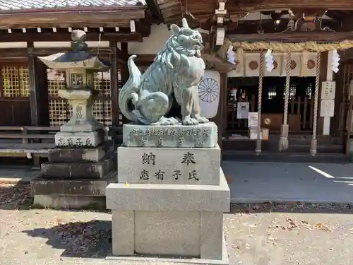 日根神社の狛犬