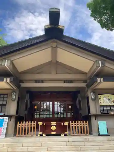 東郷神社の本殿・本堂