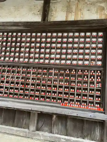 勝尾寺の{uncategorized: "未分類", other: "その他", undefined: "問題あり", building: "その他建物", grave: "お墓", sacred_gate: "鳥居", guardian: "狛犬", statue: "像", buddha: "仏像", history: "歴史", nature: "自然", garden: "庭園", animal: "動物", pagoda: "塔", temizu: "手水舎", mountain_gate: "山門・神門", sanctuary: "本殿・本堂", subordinate: "末社・摂社", art: "芸術", scenery: "景色", jizo: "地蔵", ema: "絵馬", goshuin: "御朱印", omikuji: "おみくじ", items: "授与品その他", amulet: "お守り", goshuincho: "御朱印帳", eats: "食事", festival: "お祭り", votive_dance: "神楽", shichigosan: "七五三参", wedding: "結婚式", experience: "体験その他", initially: "初詣", around: "周辺", anti_infection: "感染症対策"}