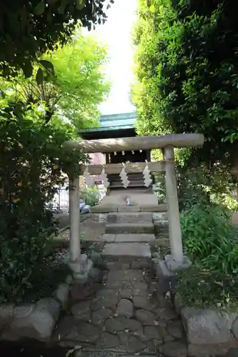 谷原氷川神社の末社・摂社