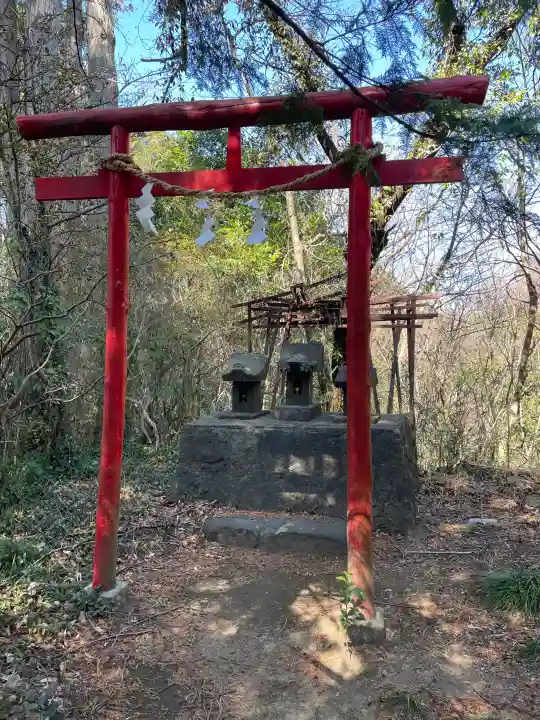 伊勢ケ渕弁天宮の{uncategorized: "未分類", other: "その他", undefined: "問題あり", building: "その他建物", grave: "お墓", sacred_gate: "鳥居", guardian: "狛犬", statue: "像", buddha: "仏像", history: "歴史", nature: "自然", garden: "庭園", animal: "動物", pagoda: "塔", temizu: "手水舎", mountain_gate: "山門・神門", sanctuary: "本殿・本堂", subordinate: "末社・摂社", art: "芸術", scenery: "景色", jizo: "地蔵", ema: "絵馬", goshuin: "御朱印", omikuji: "おみくじ", items: "授与品その他", amulet: "お守り", goshuincho: "御朱印帳", eats: "食事", festival: "お祭り", votive_dance: "神楽", shichigosan: "七五三参", wedding: "結婚式", experience: "体験その他", initially: "初詣", around: "周辺", anti_infection: "感染症対策"}