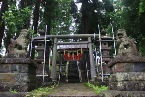 八幡社の鳥居