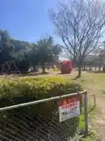 松熊神社の{uncategorized: "未分類", other: "その他", undefined: "問題あり", building: "その他建物", grave: "お墓", sacred_gate: "鳥居", guardian: "狛犬", statue: "像", buddha: "仏像", history: "歴史", nature: "自然", garden: "庭園", animal: "動物", pagoda: "塔", temizu: "手水舎", mountain_gate: "山門・神門", sanctuary: "本殿・本堂", subordinate: "末社・摂社", art: "芸術", scenery: "景色", jizo: "地蔵", ema: "絵馬", goshuin: "御朱印", omikuji: "おみくじ", items: "授与品その他", amulet: "お守り", goshuincho: "御朱印帳", eats: "食事", festival: "お祭り", votive_dance: "神楽", shichigosan: "七五三参", wedding: "結婚式", experience: "体験その他", initially: "初詣", around: "周辺", anti_infection: "感染症対策"}