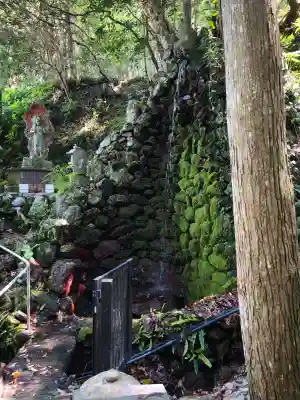 青龍寺の{uncategorized: "未分類", other: "その他", undefined: "問題あり", building: "その他建物", grave: "お墓", sacred_gate: "鳥居", guardian: "狛犬", statue: "像", buddha: "仏像", history: "歴史", nature: "自然", garden: "庭園", animal: "動物", pagoda: "塔", temizu: "手水舎", mountain_gate: "山門・神門", sanctuary: "本殿・本堂", subordinate: "末社・摂社", art: "芸術", scenery: "景色", jizo: "地蔵", ema: "絵馬", goshuin: "御朱印", omikuji: "おみくじ", items: "授与品その他", amulet: "お守り", goshuincho: "御朱印帳", eats: "食事", festival: "お祭り", votive_dance: "神楽", shichigosan: "七五三参", wedding: "結婚式", experience: "体験その他", initially: "初詣", around: "周辺", anti_infection: "感染症対策"}