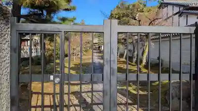 真如寺の山門・神門