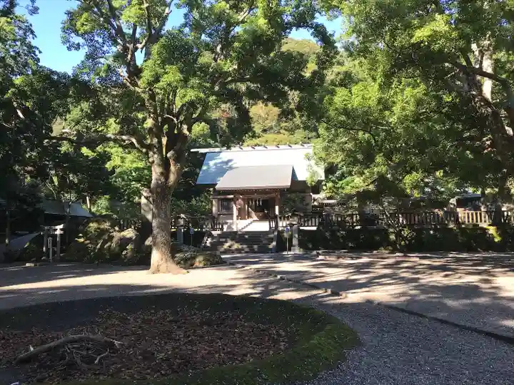 安房神社の本殿・本堂