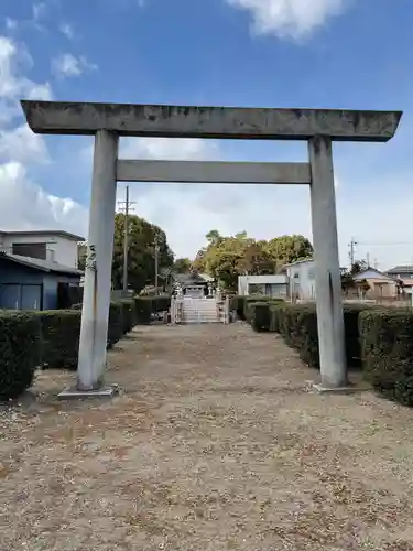 井出神社の鳥居