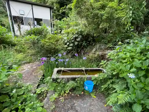 勝利寺の手水舎