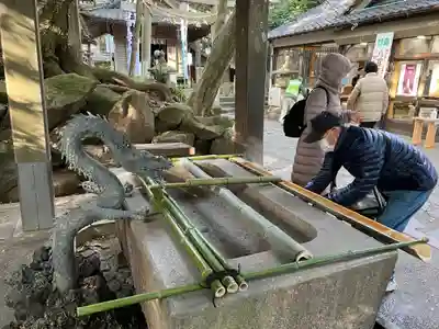 八百富神社の手水舎