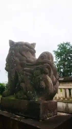 萩園神社の狛犬