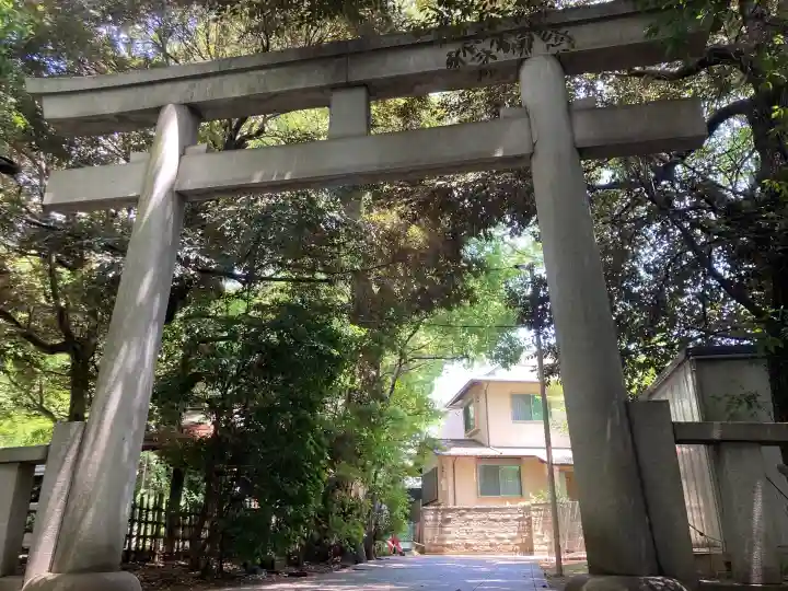 渋谷氷川神社の{uncategorized: "未分類", other: "その他", undefined: "問題あり", building: "その他建物", grave: "お墓", sacred_gate: "鳥居", guardian: "狛犬", statue: "像", buddha: "仏像", history: "歴史", nature: "自然", garden: "庭園", animal: "動物", pagoda: "塔", temizu: "手水舎", mountain_gate: "山門・神門", sanctuary: "本殿・本堂", subordinate: "末社・摂社", art: "芸術", scenery: "景色", jizo: "地蔵", ema: "絵馬", goshuin: "御朱印", omikuji: "おみくじ", items: "授与品その他", amulet: "お守り", goshuincho: "御朱印帳", eats: "食事", festival: "お祭り", votive_dance: "神楽", shichigosan: "七五三参", wedding: "結婚式", experience: "体験その他", initially: "初詣", around: "周辺", anti_infection: "感染症対策"}