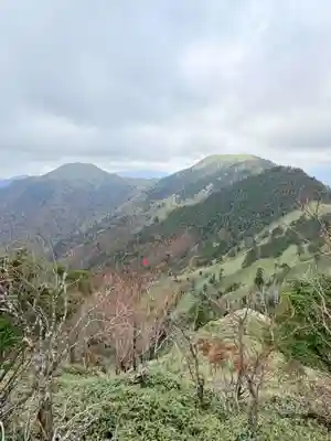 劔山本宮宝蔵石神社(徳島県)