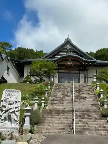 丸山寺の本殿