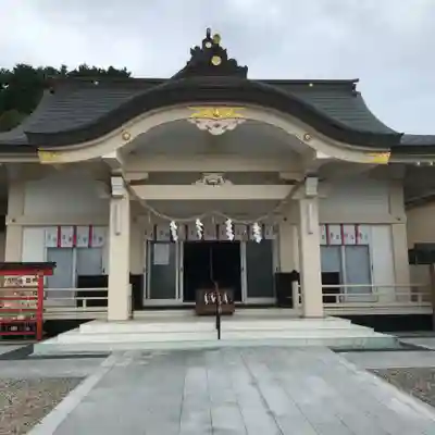 二川伏見稲荷の本殿・本堂