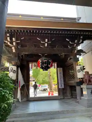 櫛田神社の山門・神門