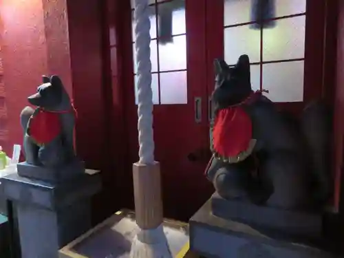 豊岩稲荷神社の本殿・本堂