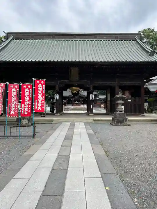 妻沼聖天山歓喜院の山門・神門