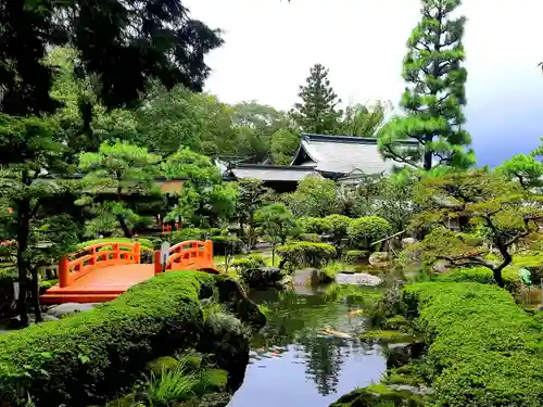 大井神社の庭園