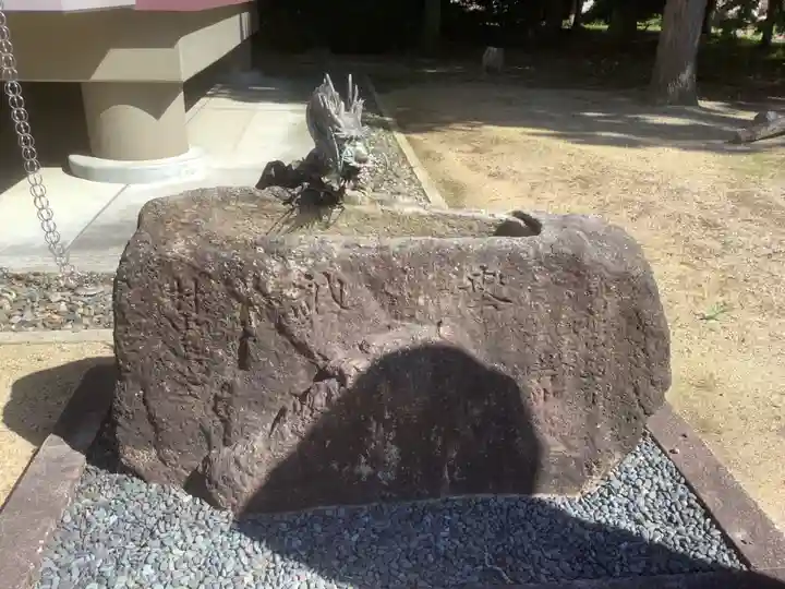 苗村神社の手水舎