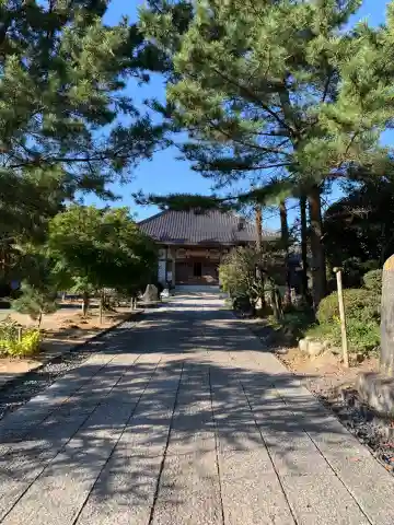 松岳寺の本殿・本堂