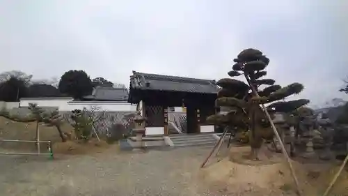 海岸寺の山門